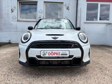 Mini Cabrio COOPER S — photo 2