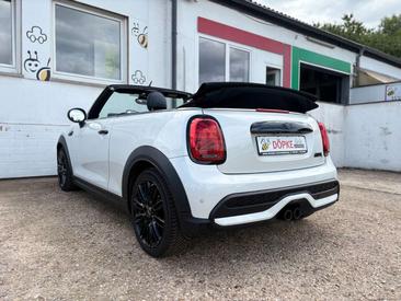 Mini Cabrio COOPER S — photo 9
