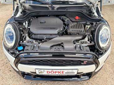 Mini Cabrio COOPER S — photo 11