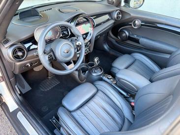 Mini Cabrio COOPER S — photo 12