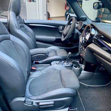 Mini Cabrio John Cooper Works — photo 17