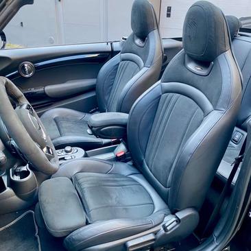 Mini Cabrio John Cooper Works — photo 18