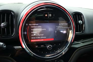 Mini Countryman JCW Cooper SE — photo 19