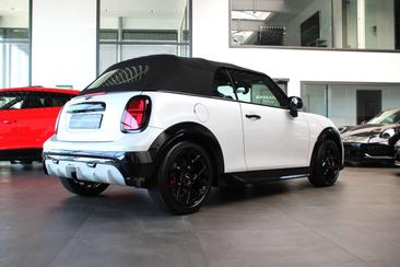 Mini Cabrio John Cooper Works — photo 12