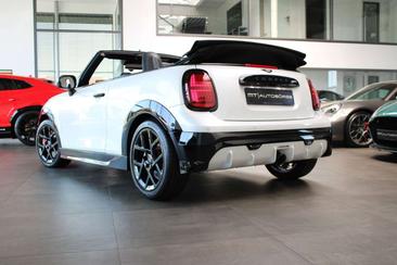 Mini Cabrio John Cooper Works — photo 23