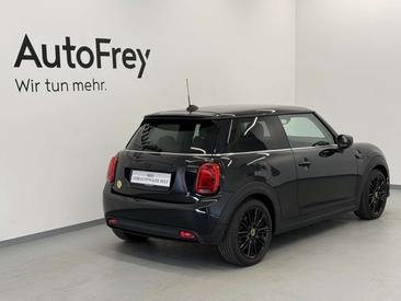 Mini Electric Cooper SE — photo 2