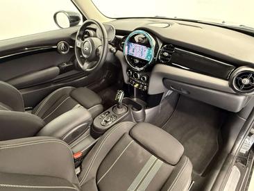 Mini Electric Cooper SE — photo 5