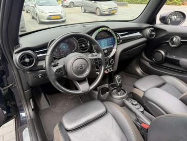 Mini Cabrio COOPER — photo 3