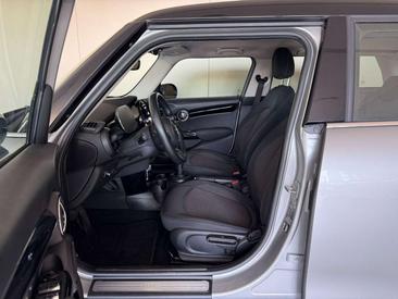 Mini 5 Portes Classic Cooper — photo 6