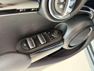 Mini 5 Portes Classic Cooper — photo 16