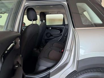 Mini 5 Portes Classic Cooper — photo 18