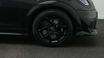 Mini Cooper JCW S — photo 13
