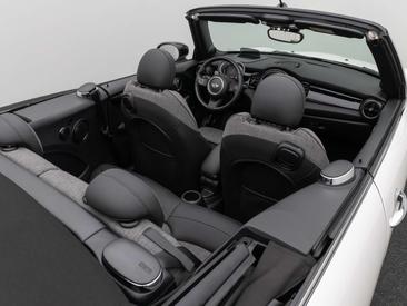 Mini Cabrio COOPER — photo 36