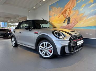 Mini Cabrio John Cooper Works — photo 4