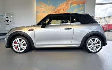 Mini Cabrio John Cooper Works — photo 17