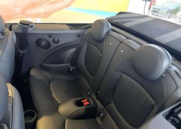 Mini Cabrio John Cooper Works — photo 23