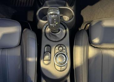 Mini Cabrio John Cooper Works — photo 26