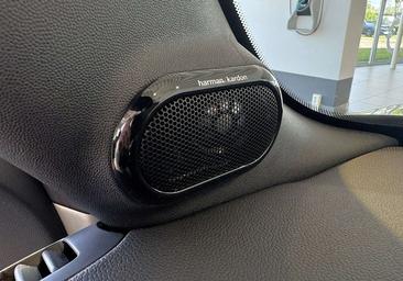 Mini Cabrio John Cooper Works — photo 30