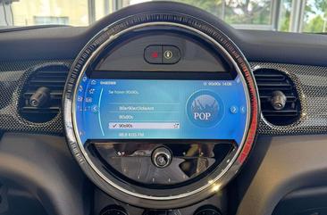 Mini Cabrio John Cooper Works — photo 33
