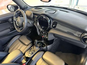Mini Cabrio John Cooper Works — photo 36
