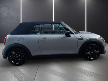 Mini Cabrio Yours Cooper — photo 3