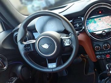 Mini Cabrio Yours Cooper — photo 16