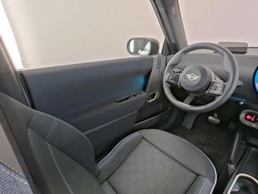 Mini Hatch Classic Cooper SE — photo 3