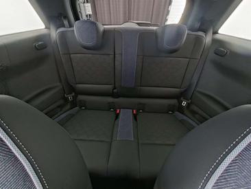Mini Hatch Classic Cooper SE — photo 5