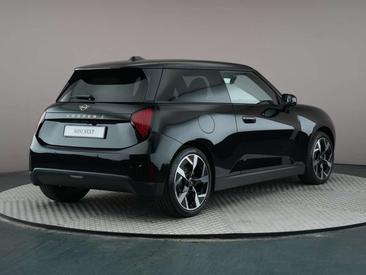 Mini Hatch Classic Cooper SE — photo 10