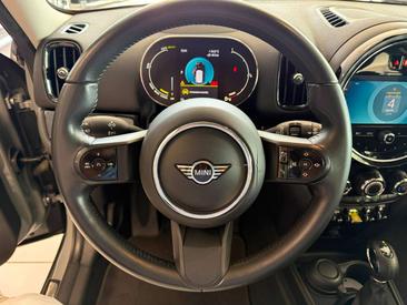 Mini Countryman COOPER SE — photo 8