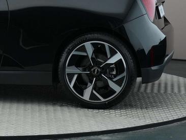 Mini Hatch Classic Cooper SE — photo 15