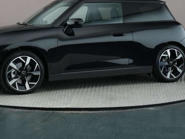 Mini Hatch Classic Cooper SE — photo 19