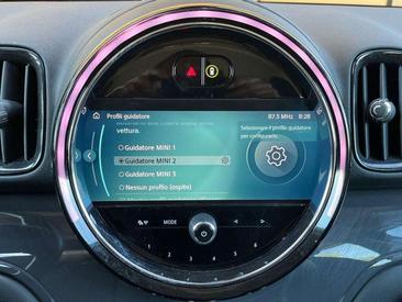 Mini Countryman COOPER D — photo 12