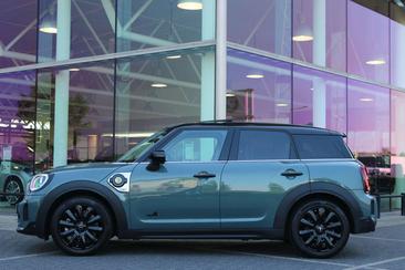 Mini Countryman COOPER SE — photo 7