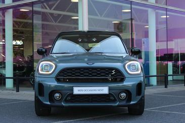 Mini Countryman COOPER SE — photo 9