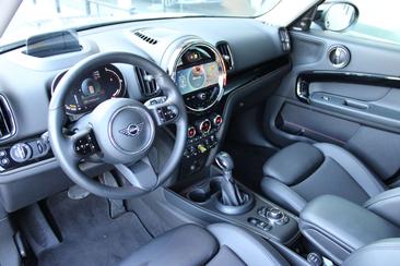 Mini Countryman COOPER SE — photo 13