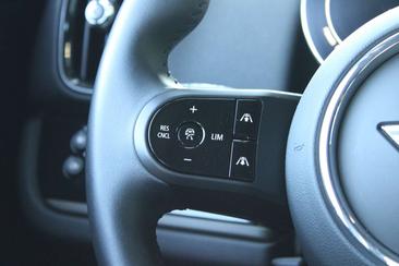Mini Countryman COOPER SE — photo 18