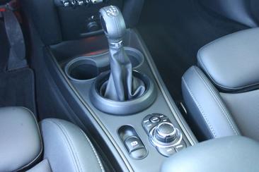 Mini Countryman COOPER SE — photo 20