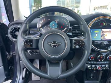 Mini Cooper E — photo 6