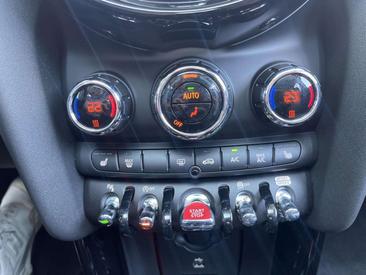 Mini Cooper E — photo 12