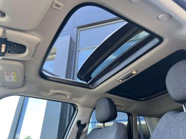 Mini Cooper E — photo 14
