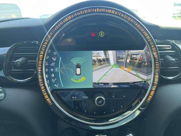 Mini Cooper E — photo 15