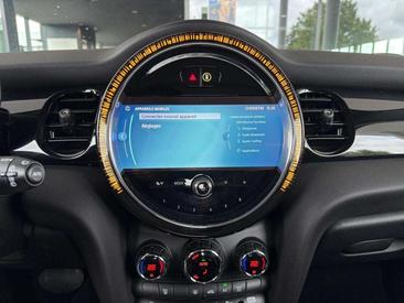Mini Cooper E Camden — photo 17