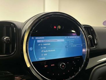 Mini Countryman COOPER SE — photo 17
