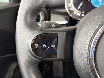 Mini Cooper E Camden — photo 19