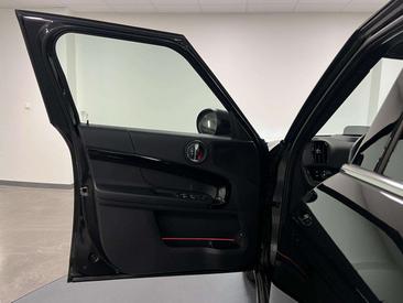 Mini Countryman COOPER SE — photo 20