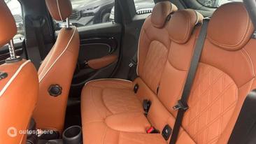 Mini Cooper E — photo 12