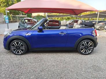 Mini Cabrio COOPER — photo 3