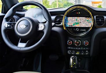 Mini Electric Cooper SE — photo 10