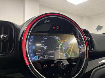 Mini Countryman COOPER SE — photo 17